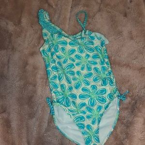 Super cute girls one piece bathing suite :)